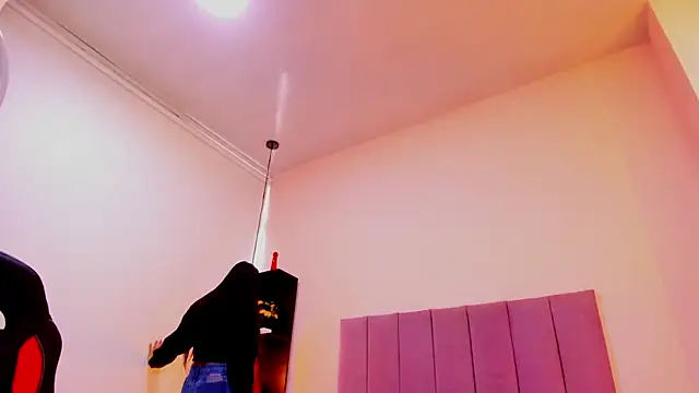 Raven love online show from 9, 4, 2026