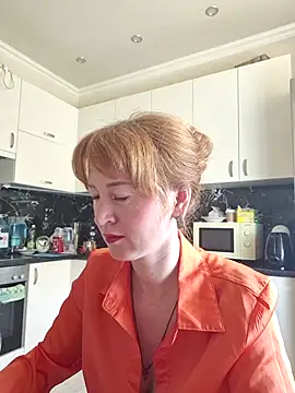 LanaBananaa  online show from 13, 4, 2026