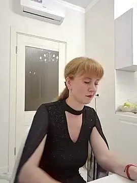 LanaBananaa  online show from 9, 4, 2026