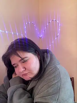 AngelKiras online show from 7, 3, 2026