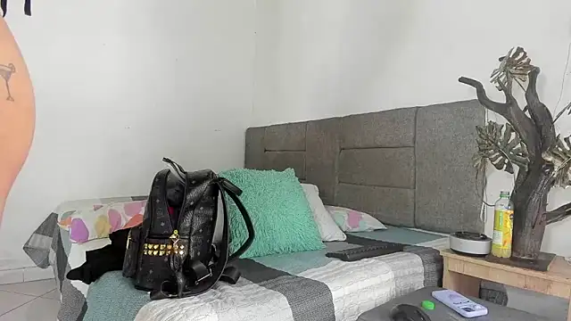 Zoel Amber20 online show from 11, 4, 2026