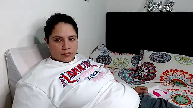 suzy paz online show from 9, 3, 2026