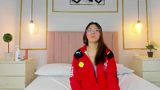 ChloeSteele online show from 7, 3, 2026