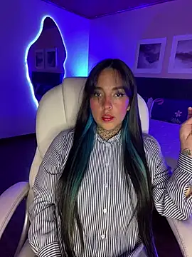 Annie Alicee online show from 4, 4, 2026