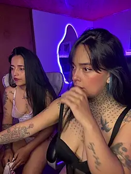 Annie Alicee online show from 5, 2, 2026