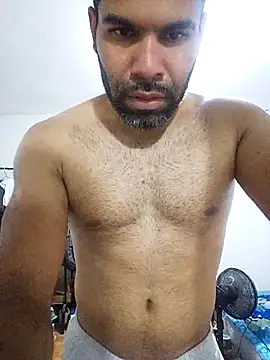 Snapshot of thom_1 chatting on 8, 4, 2026 thom 1 online show from 8, 4, 2026