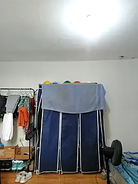 Snapshot of thom_1 chatting on 14, 5, 2026 thom 1 online show from 14, 5, 2026