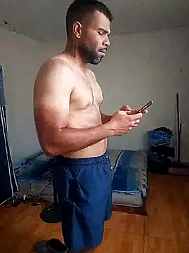 Snapshot of thom_1 chatting on 26, 3, 2026 thom 1 online show from 26, 3, 2026