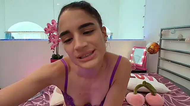 CandieLucianioff online show from 15, 6, 2026