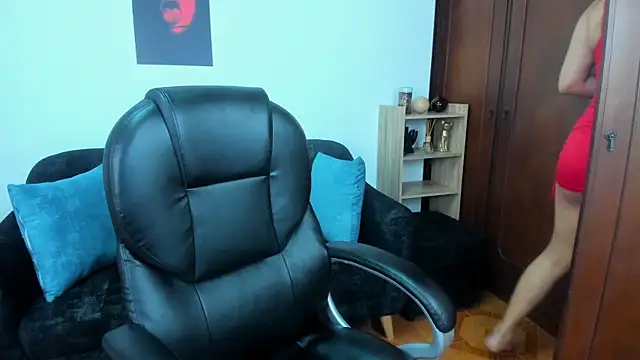 PamelaQueen  online show from 20, 4, 2026