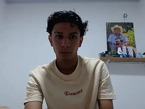 Snapshot of waner_thom chatting on 20, 7, 2026 waner thom online show from 20, 7, 2026