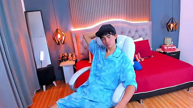 Noa 03 online show from 16, 4, 2026