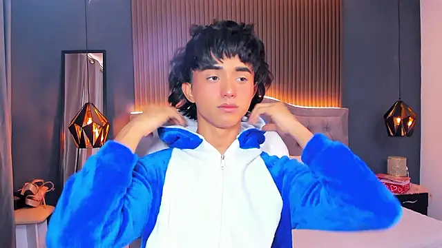 Noa 03 online show from 23, 3, 2026