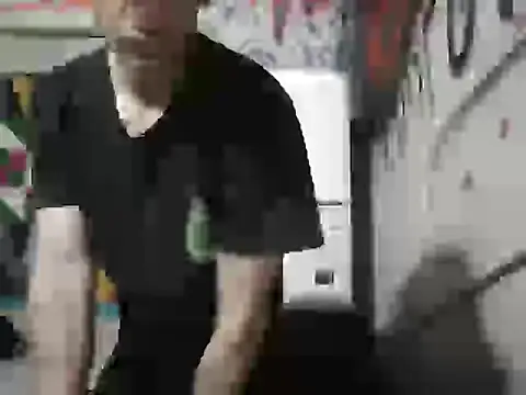 Snapshot of gaviota8842 chatting on 1, 4, 2026 gaviota8842 online show from 1, 4, 2026