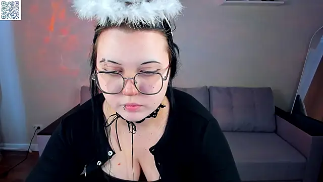 Kira G0ld online show from 17, 5, 2026