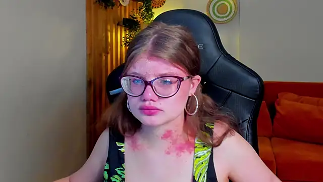 ChloeHalses online show from 14, 4, 2026