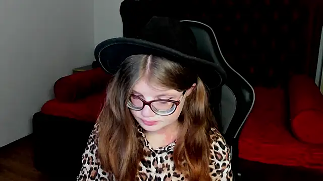 Snapshot of ChloeHalses chatting on 22, 4, 2026 ChloeHalses online show from 22, 4, 2026