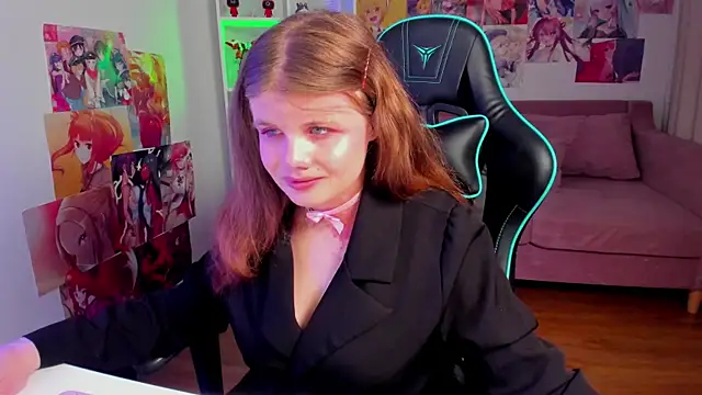 Snapshot of ChloeHalses chatting on 4, 6, 2026 ChloeHalses online show from 4, 6, 2026