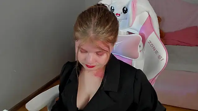Snapshot of ChloeHalses chatting on 22, 5, 2026 ChloeHalses online show from 22, 5, 2026