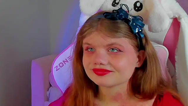 Snapshot of ChloeHalses chatting on 12, 5, 2026 ChloeHalses online show from 12, 5, 2026
