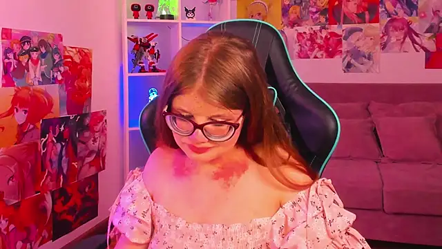 ChloeHalses online show from 3, 4, 2026