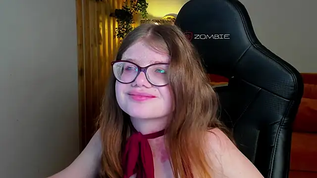 Snapshot of ChloeHalses chatting on 25, 4, 2026 ChloeHalses online show from 25, 4, 2026