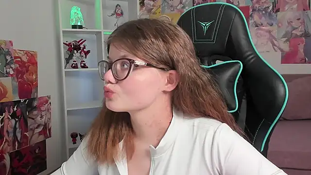 ChloeHalses online show from 4, 2, 2026