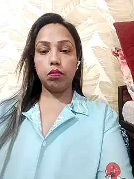 joya queen online show from 17, 4, 2026