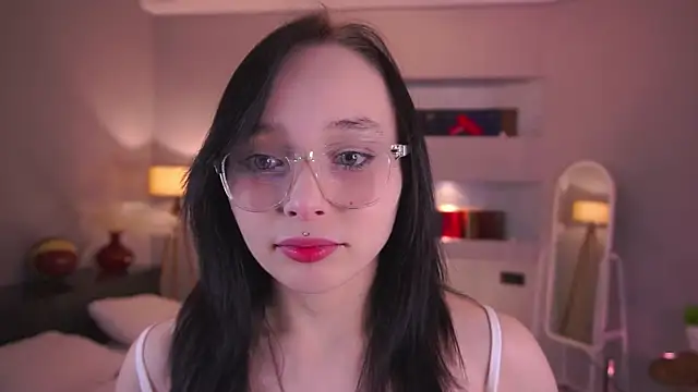 HannaHayles online show from 4, 2, 2026