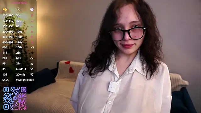 HannaHayles online show from 21, 4, 2026