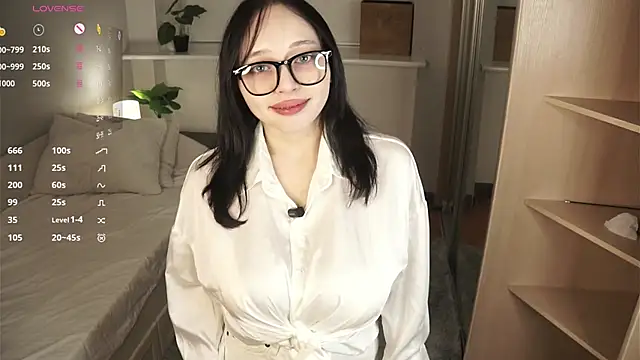 HannaHayles online show from 23, 2, 2026