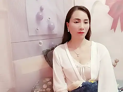 Hello-Kitty001 online show from 19, 2, 2026