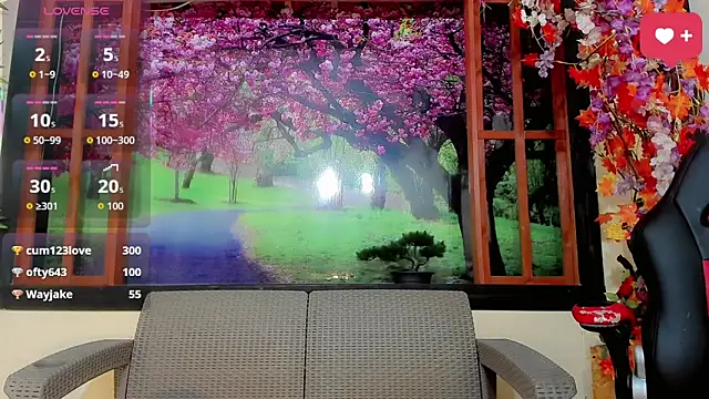 Maddye Fox online show from 7, 4, 2026