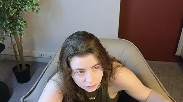 LovingWhisperr online show from 25, 3, 2026