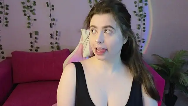 LovingWhisperr online show from 16, 3, 2026