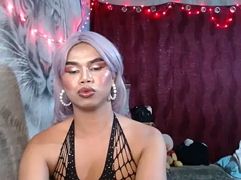 Snapshot of Pinoyebonyxxx chatting on 8, 5, 2026 Pinoyebonyxxx online show from 8, 5, 2026