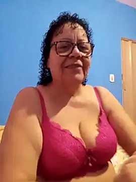 Snapshot of Luach chatting on 7, 2, 2026 Luach online show from 7, 2, 2026