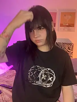 Daniellesins1 online show from 23, 4, 2026