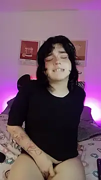 Daniellesins1 online show from 2, 3, 2026