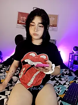 Daniellesins1 online show from 21, 3, 2026