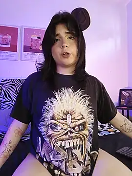 Daniellesins1 online show from 21, 7, 2026