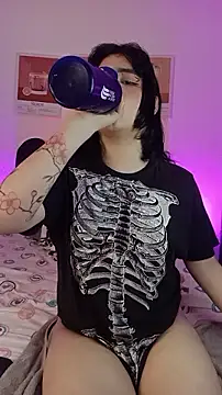 Daniellesins1 online show from 6, 3, 2026