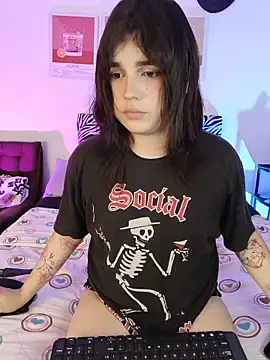 Daniellesins1 online show from 19, 6, 2026