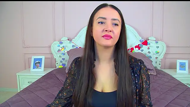 ElinaBellucci online show from 16, 2, 2026