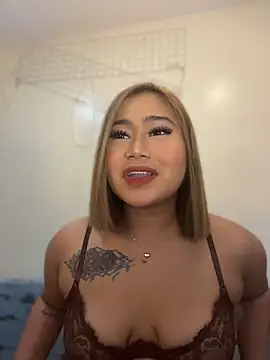 Snapshot of vien_pussy69 chatting on 21, 6, 2026 vien pussy69 online show from 21, 6, 2026