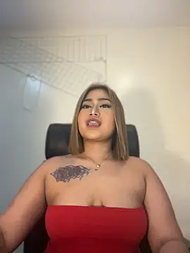 Snapshot of vien_pussy69 chatting on 26, 6, 2026 vien pussy69 online show from 26, 6, 2026