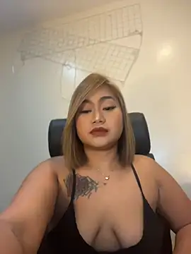 Snapshot of vien_pussy69 chatting on 30, 6, 2026 vien pussy69 online show from 30, 6, 2026