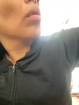 Emma Sanz   online show from 4, 3, 2026