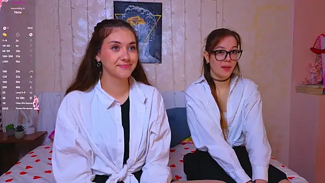 MelanieTwice online show from 1, 3, 2026