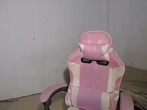 im ur hugecock online show from 21, 4, 2026